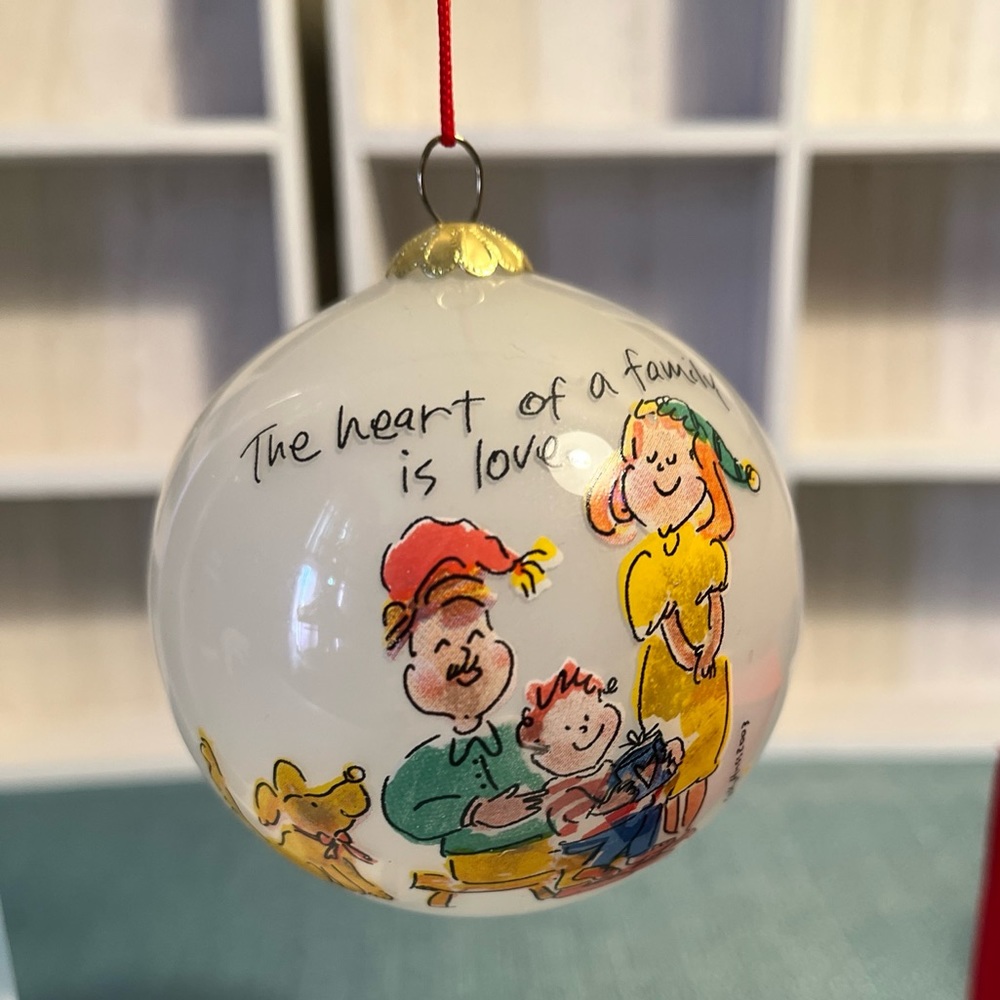 Christmas Sally Huss Collectable Ornament 2003 -The Heart Of The Family Is Love